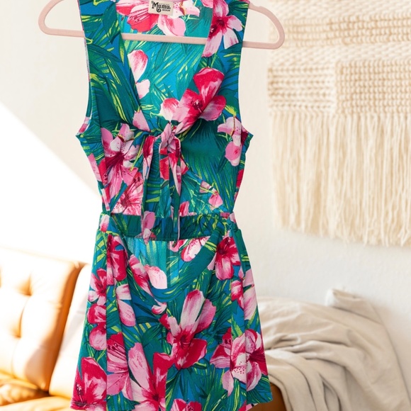 🌺🌴🐠 SHOW ME YOUR MUMU NANTUCKET ROMPER IN LADY LUAU 🌺🌴🐠 - Picture 3 of 6